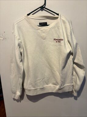 Abercrombie & Fitch Off-White Crewneck Sweatshirt with Maroon Logo